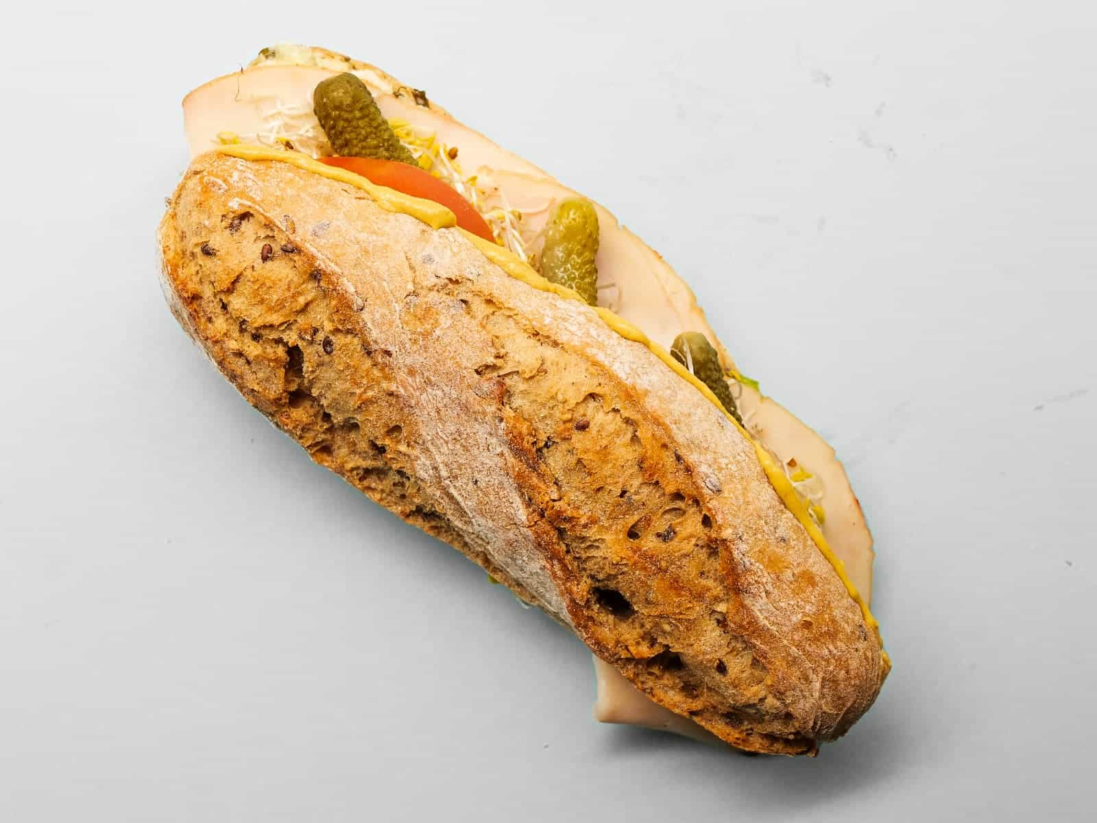 Kalkun m/sennep og cornichoner